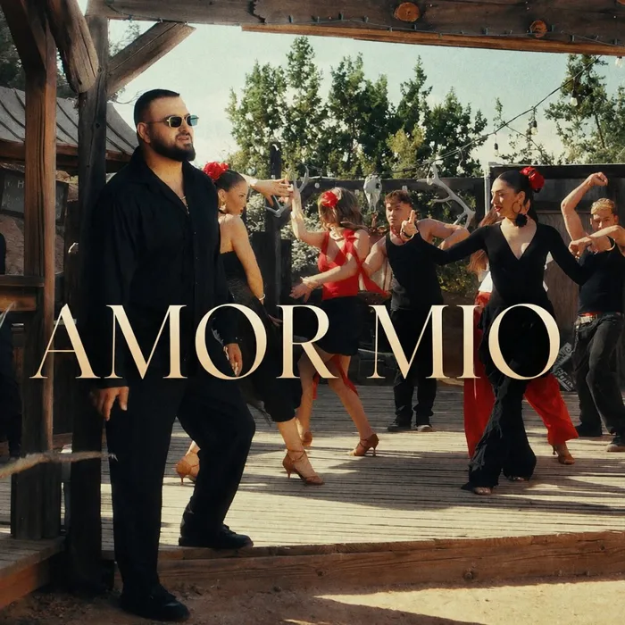 AMOR MIO