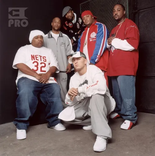 D12