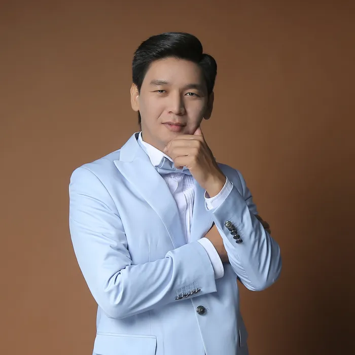 Женисбек Пиязов