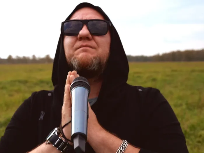 Серега Булат