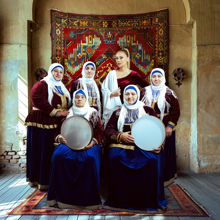 Oxuyan Nənələr Qrupu