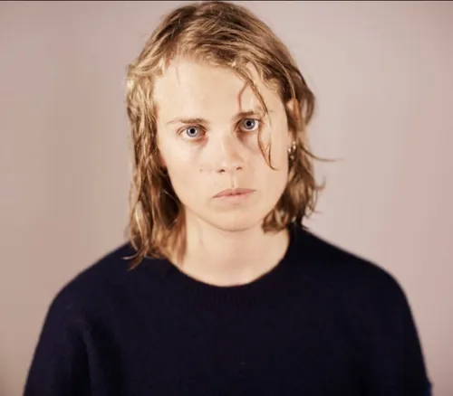 Marika Hackman